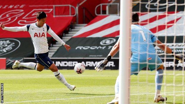 Son hits four as Spurs thrash Saints