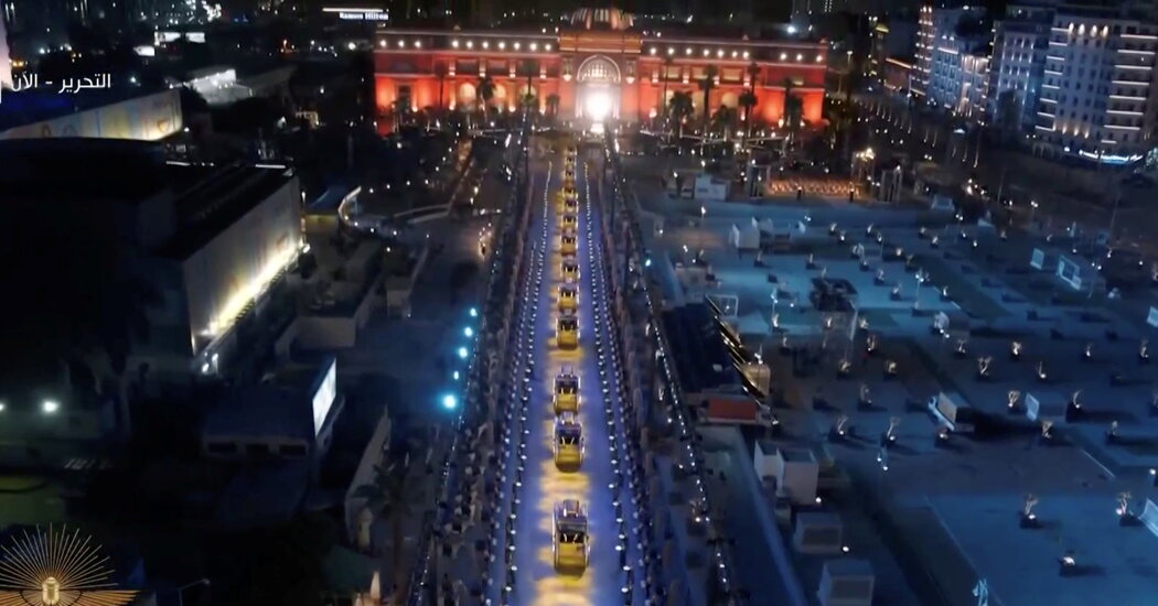 22 mummies paraded through downtown Cairo in lavish display on way to new museum