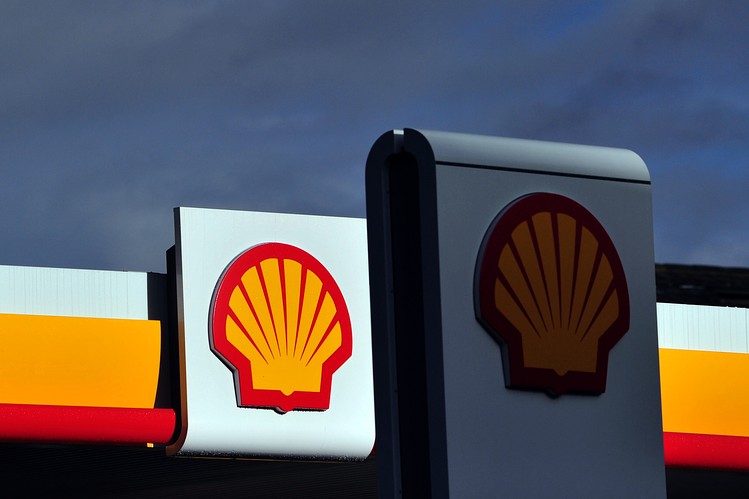 Shell in talks with Nigeria to divest onshore oil stakes