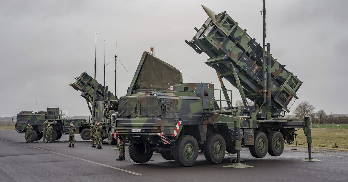 Ukraine receives anti-aircraft missiles from Germany