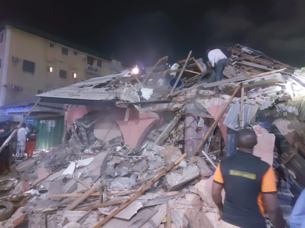 ANOTHER BUILDING COLLAPSES IN LAGOS, RESCUE OPERATION ONGOING