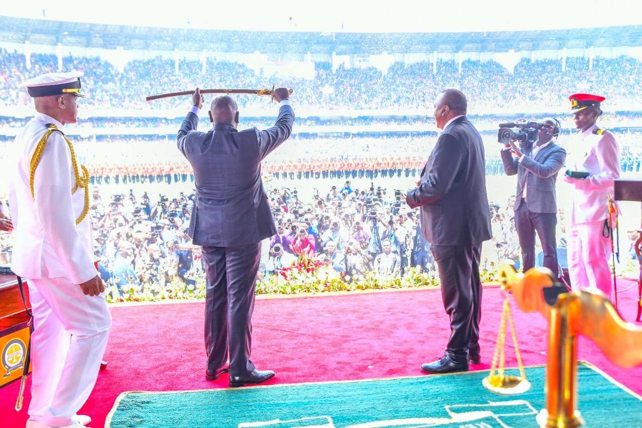 [PHOTOS] President Ruto receives instruments of power