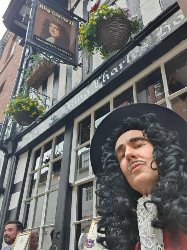 'King Charles II' to visit Worcester pub on Christmas Eve