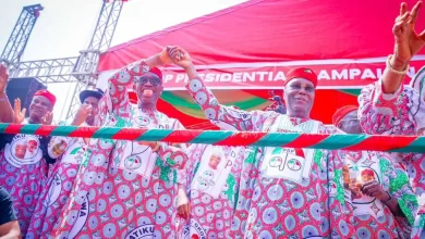 Atiku storms Asaba to massive crowds in campaign stop