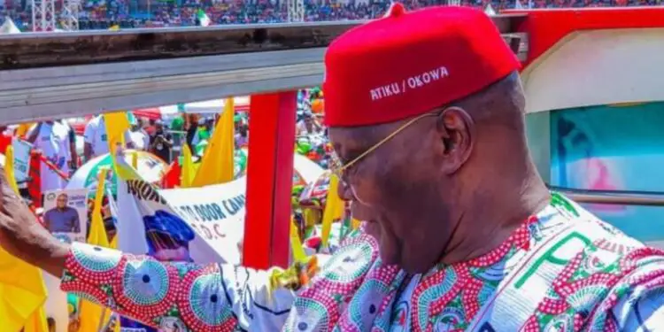 Atiku storms Asaba to massive crowds in campaign stop