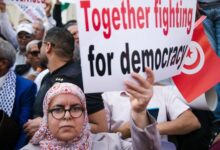 Tunisian police detain prominent politicians, businessman