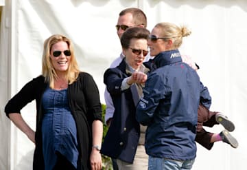 princess-anne-playing-with-savannah-6