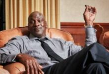 4 golfers, 2 footballers, 2 NBA stars, others, see Top 10 highest-earning athletes of all time