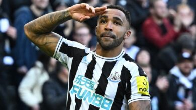 Newcastle 2-0 Manchester United: Magpies climb to third