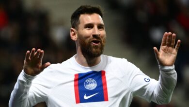Nice 0-2 Paris Saint-Germain: Messi gets champions back on track
