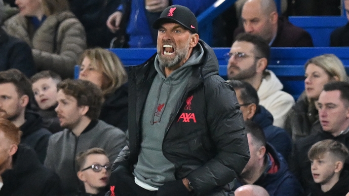 Jurgen Klopp shouts instructions during Liverpool's draw with Chelsea