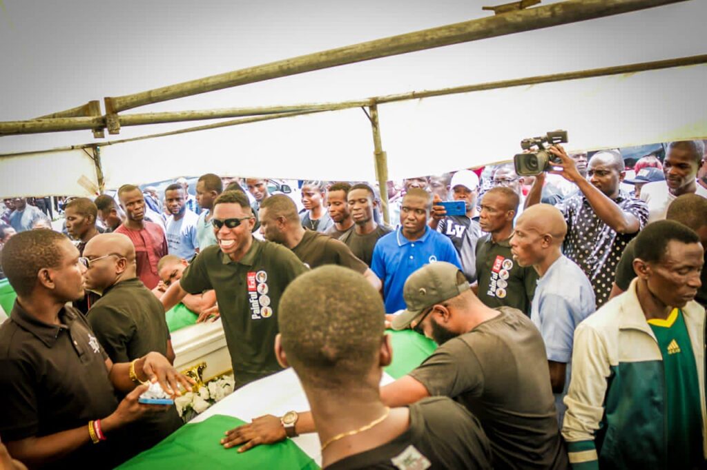 Diri Offers Scholarship, Job To Children, Wives Of Deceased Bayelsa Queens Supporters