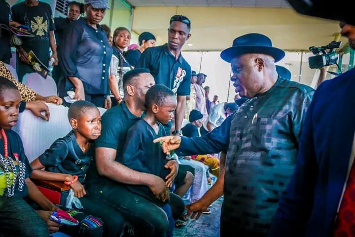 Diri Offers Scholarship, Job To Children, Wives Of Deceased Bayelsa Queens Supporters