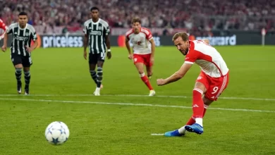 Bayern Munich 4-3 Man Utd: Kane scores in seven-goal thriller
