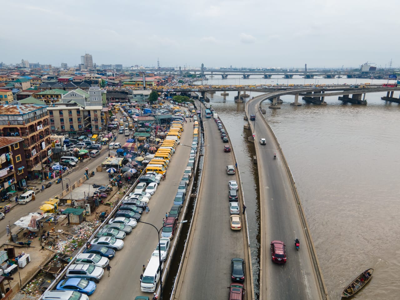 LASG ISSUES A 7-DAY VACATION ORDER TO MOTORISTS/COMMERCIAL BUS DRIVERS ON BRIDGES IN LAGOS