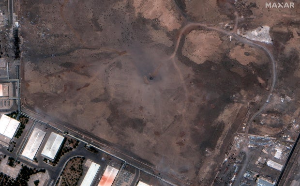 10-after-recent-airstrikes-close-up-hole-crater-over-underground-facility-natanz-enrichment-facility-enter-22jun2025-wvl.jpg 